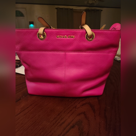 Michael Kors Bag - Picture 2 of 3